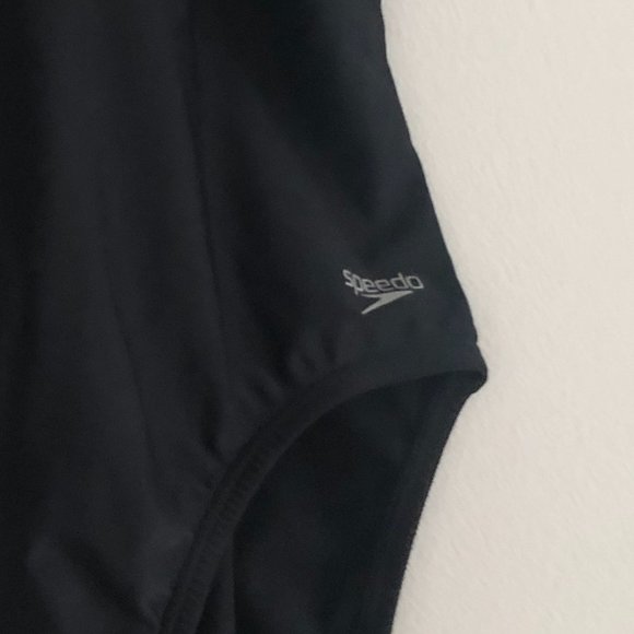 Speedo One Piece Swimsuit - Picture 7 of 9